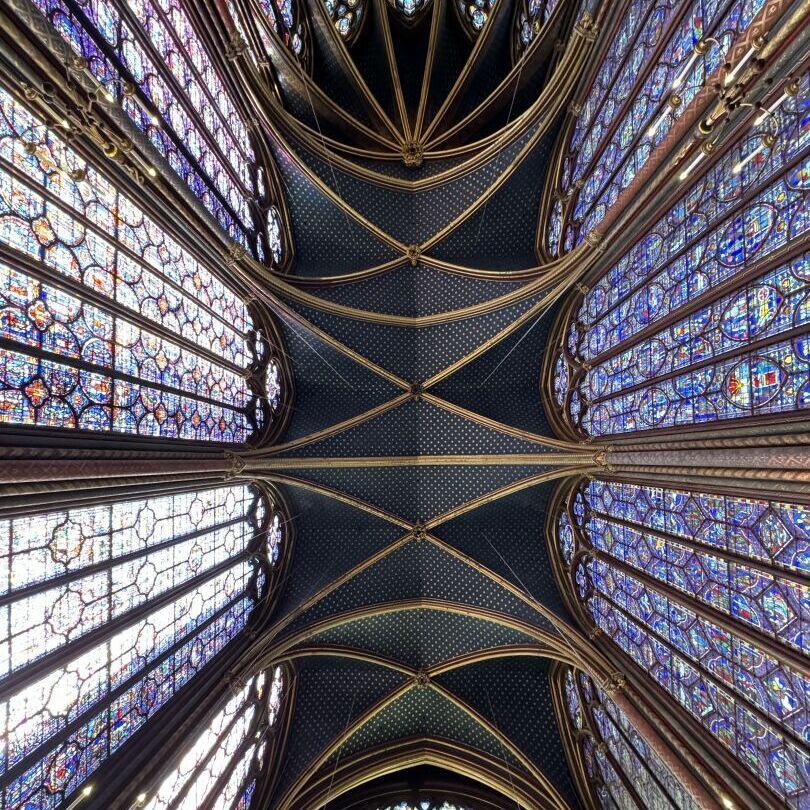 Sainte Chapelle.

#paris #saintechapelle