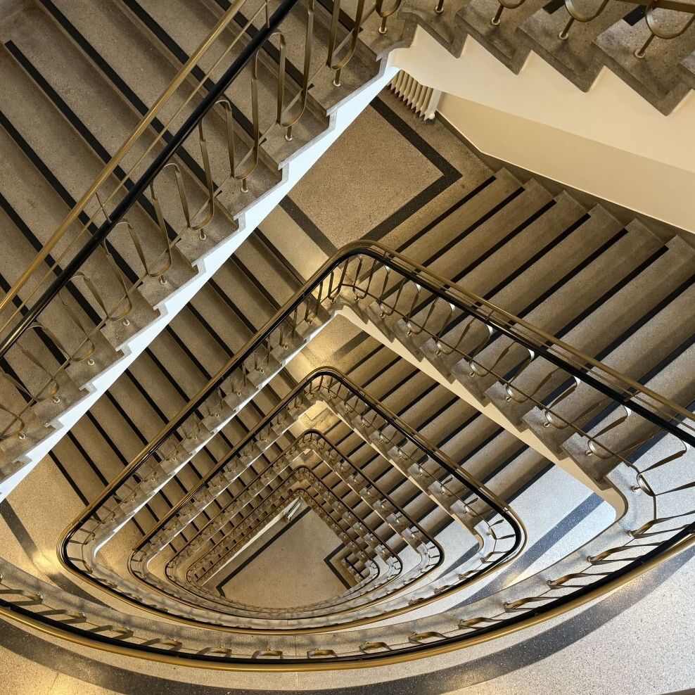 Staircase.

#Essen #staircasefriday #motelone