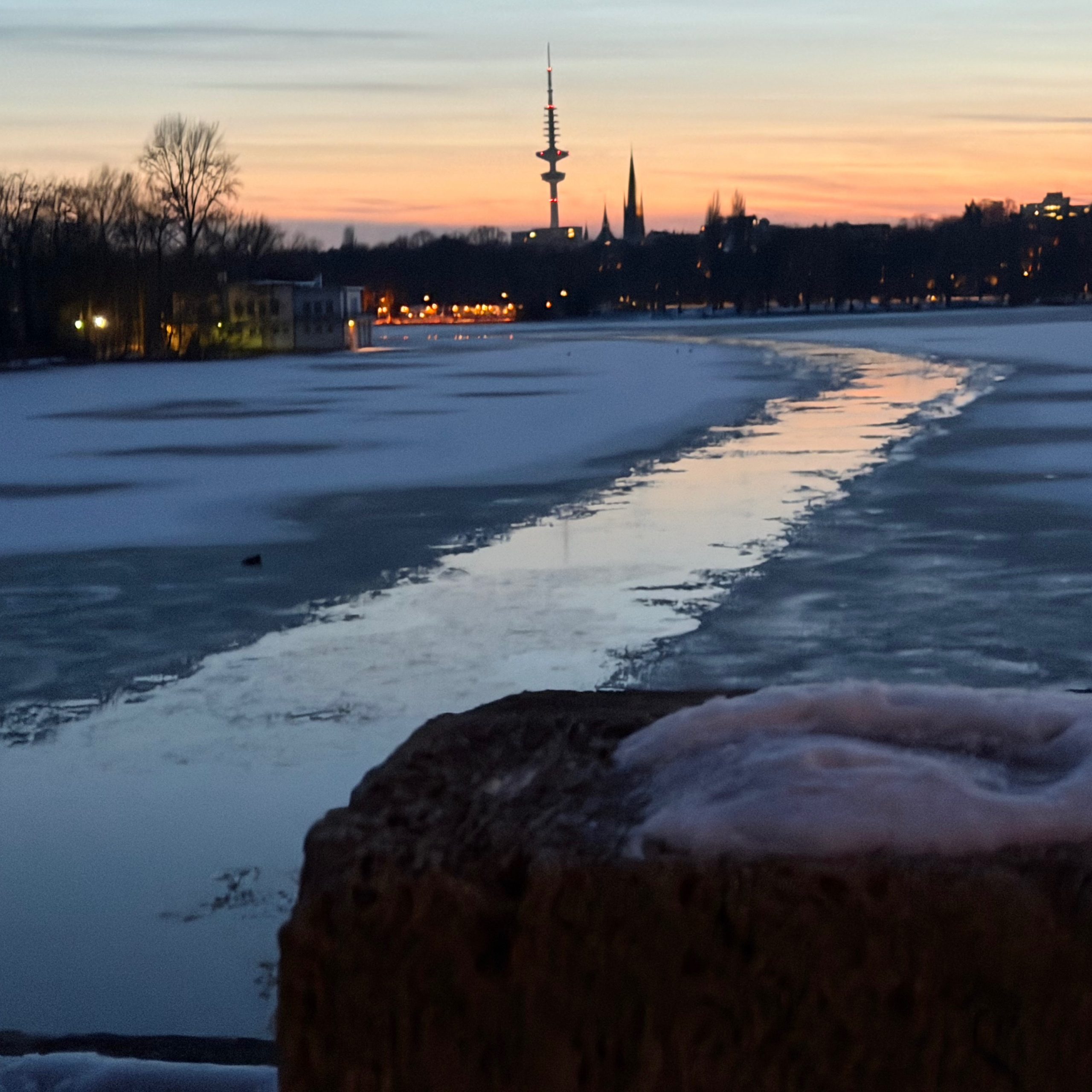 Außenalster.
#Hamburg #HamburgLiebe